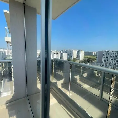 Refugio Moderno En Alturas Apartamento